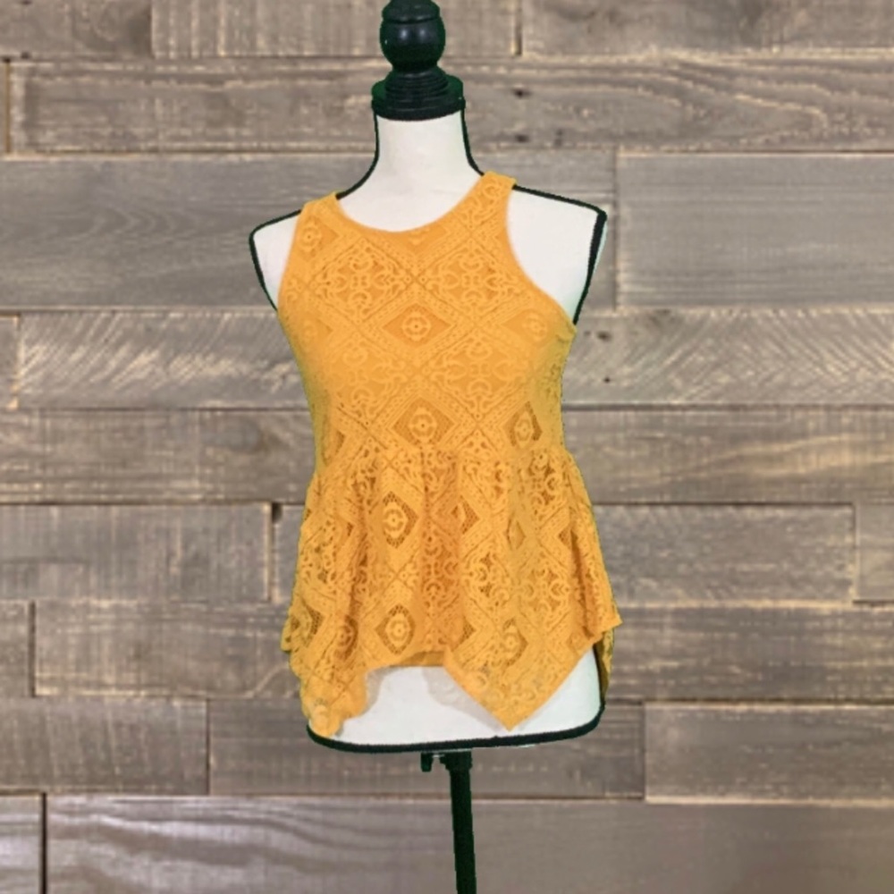 Love On A Hanger Yellow Lace Pretty Cute Top